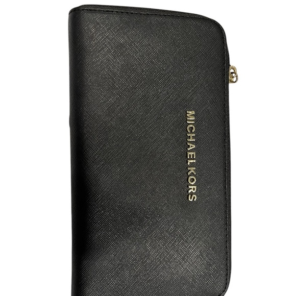 Michael Kors Handbags - Michael Kors Black Wallet
